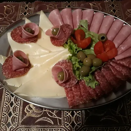 Paris 乌马格