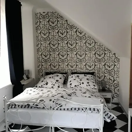 Paris 公寓